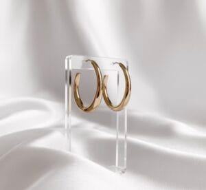 Gold minimalist earrings by Unique Earring